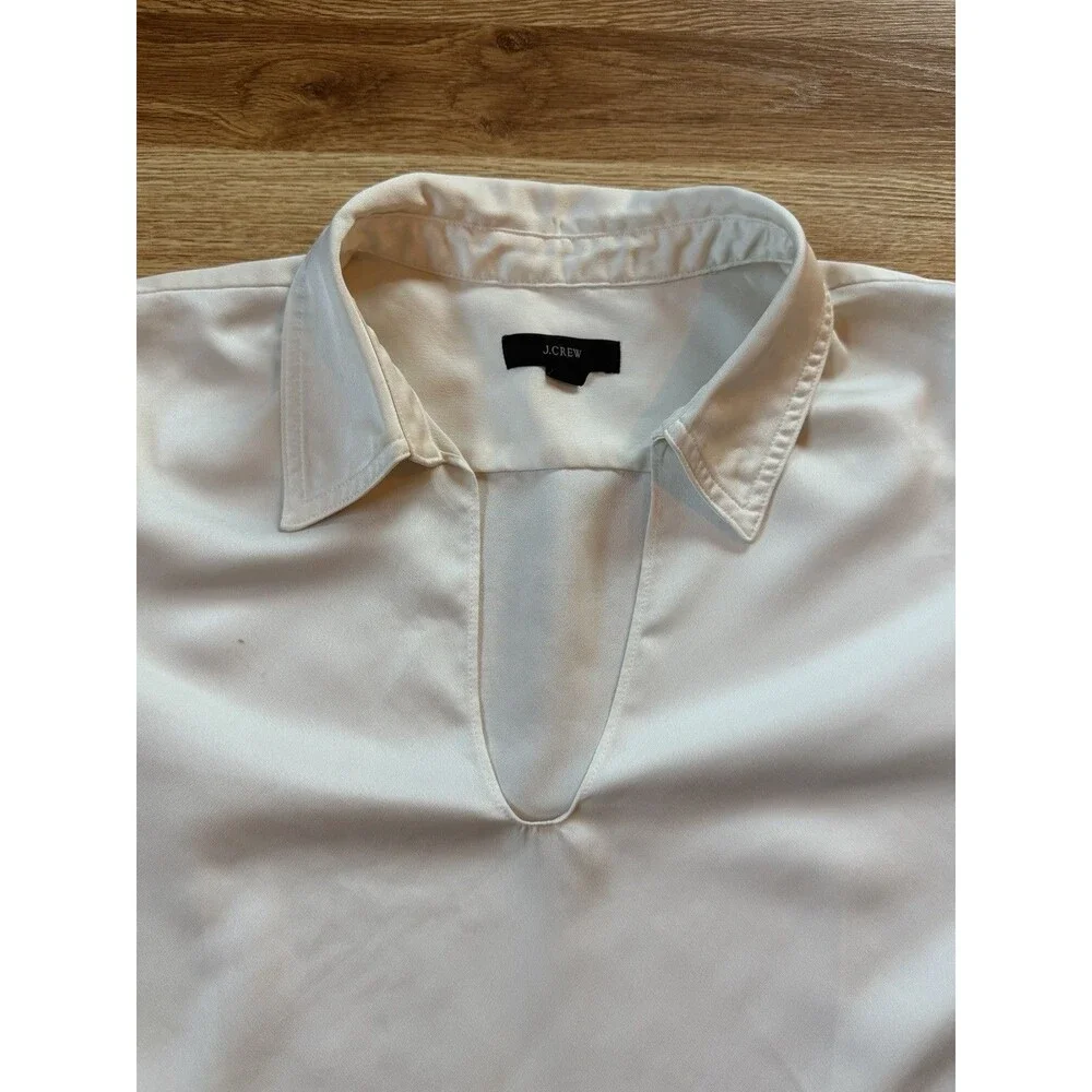 J Crew Size M Cream Long Sleeve V-neck Satiny Blouse Classy Minimal Feminine